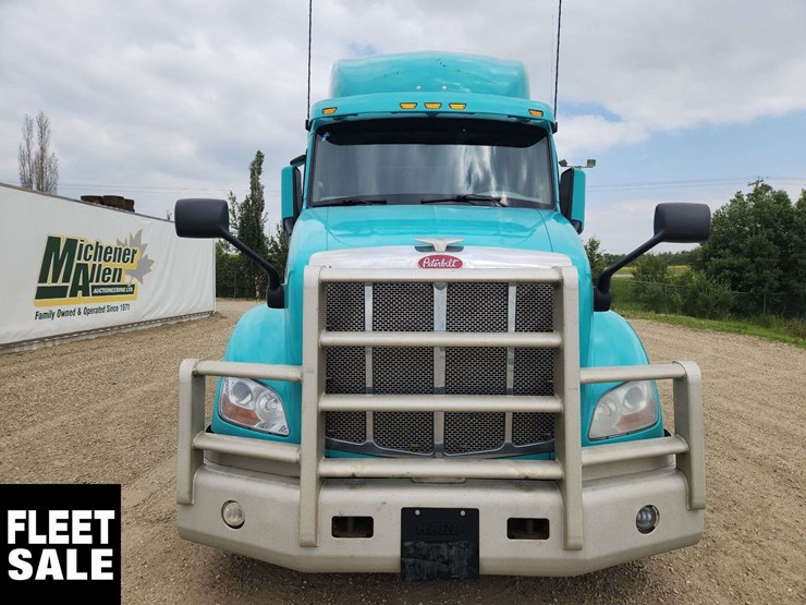 2019-peterbilt-579-image-5