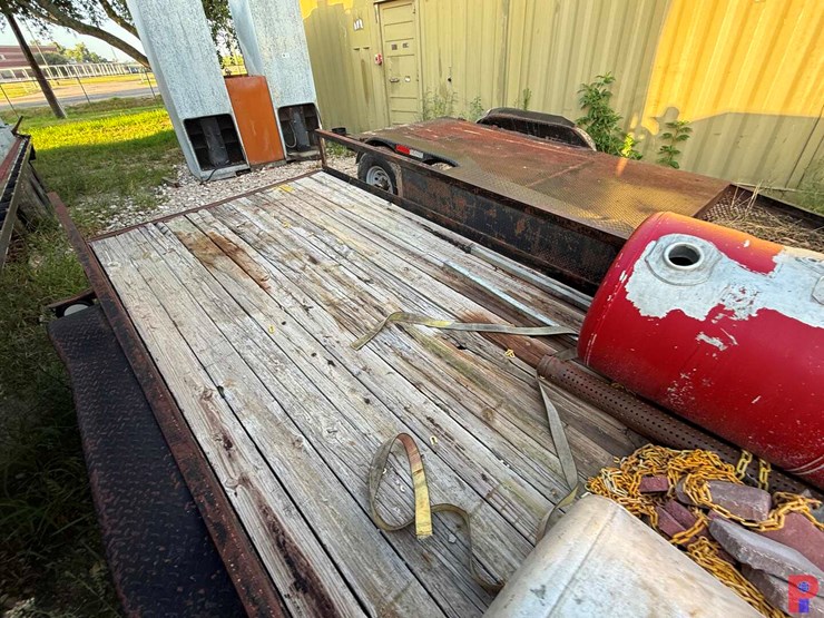 16’-t/a-bumper-pull-trailer-image-5