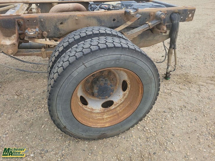 2018-ford-f550-image-24