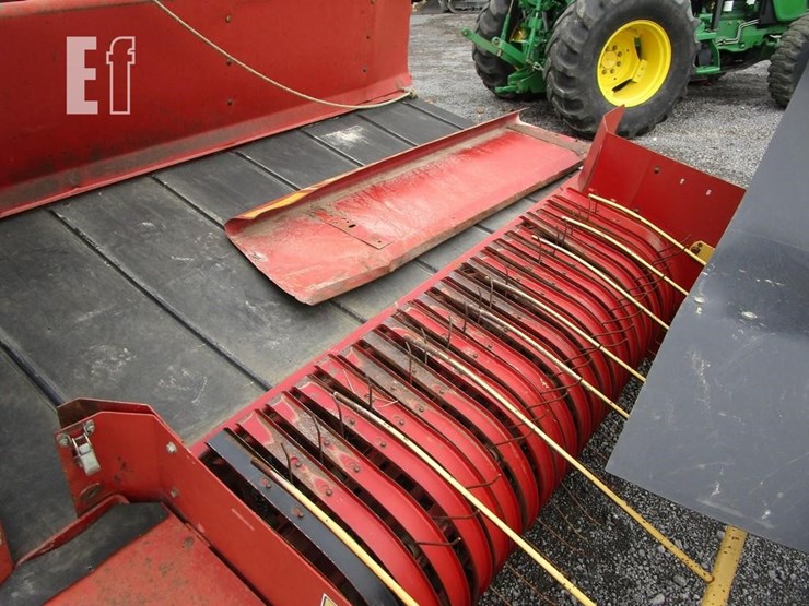 new-holland-166-image-3