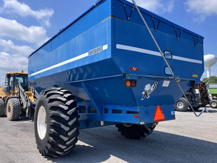 1994-kinze-840-image-11