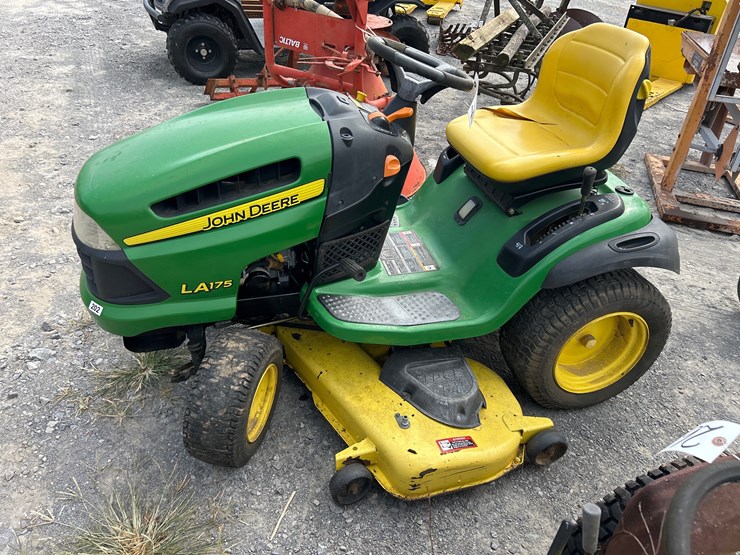 john-deere-la175-image-3