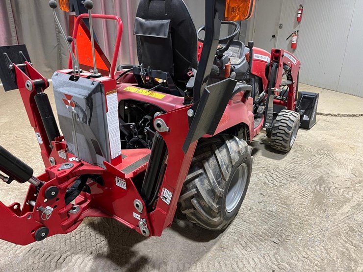 2020-massey-ferguson-gc1723eb-image-20