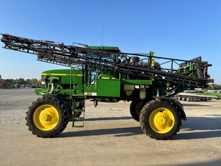 1999-john-deere-4700-image-8