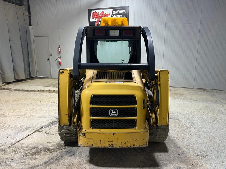 john-deere-250-image-4
