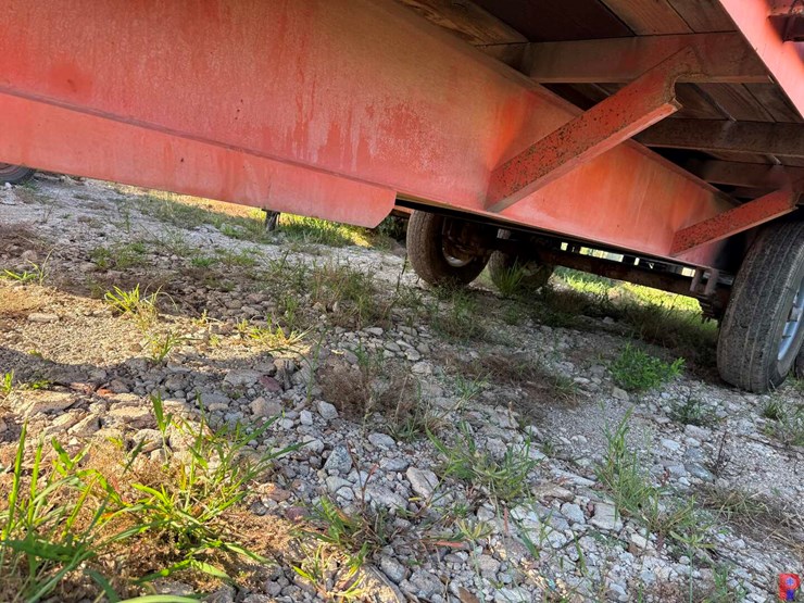 2011-centex-trailers-16’-x-102”-t/a-sgl.-whl.-flatbed-gooseneck-trailer-image-9
