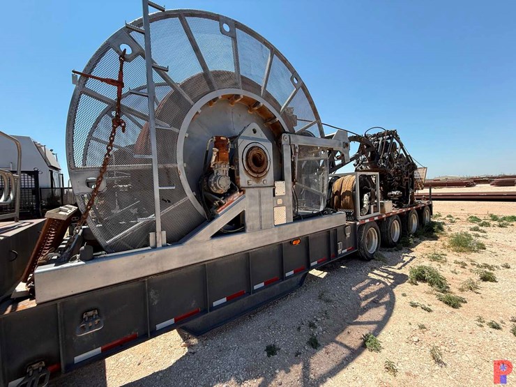 2012-total-equipment-and-service-15k-1-1/4”-4-axle-coil-tubing--trailer-image-5