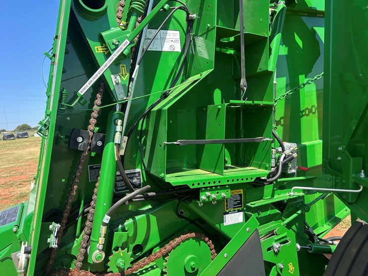 john-deere-460m-image-11