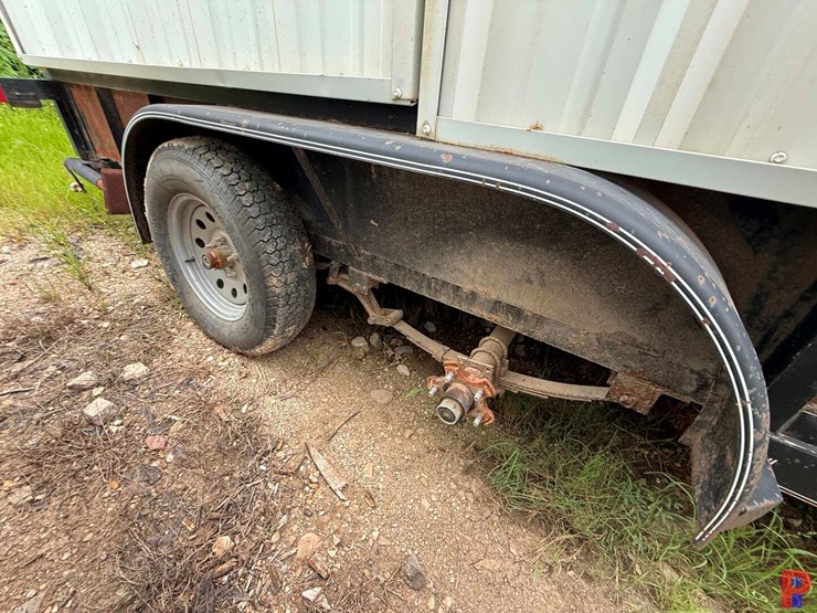 2012-maxey-welding-16’-t/a-bumper-pull-cool-down-trailer-image-4