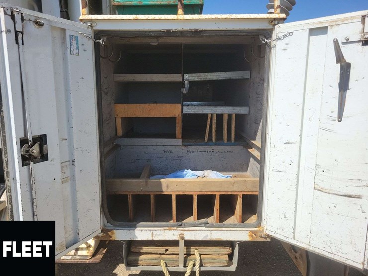 2015-freightliner-108sd-image-28