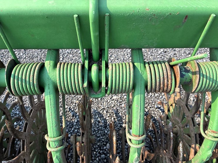 john-deere-400-image-11