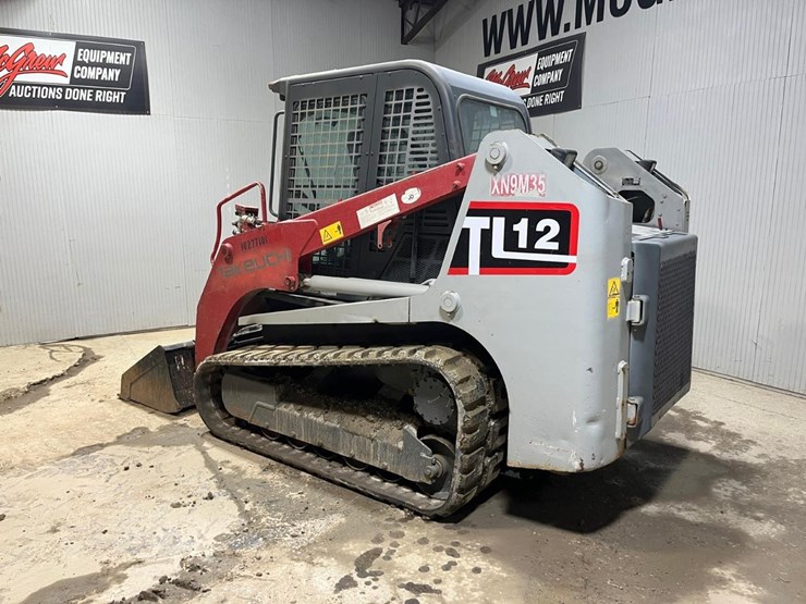 2016-takeuchi-tl12-image-3