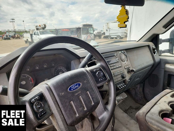 2016-ford-f550-image-9