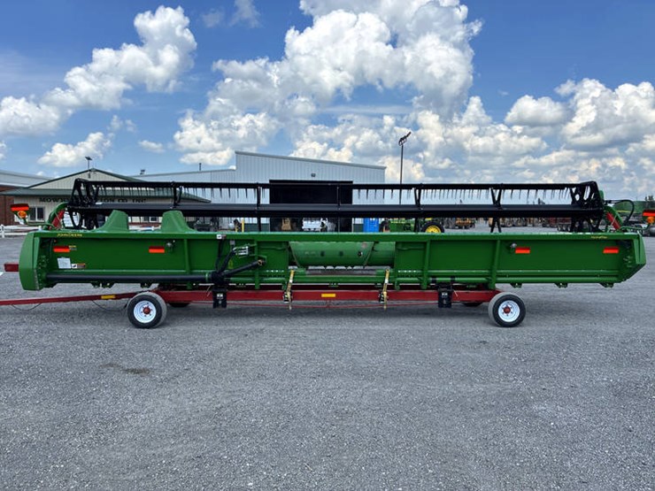 2016-john-deere-630f-image-11