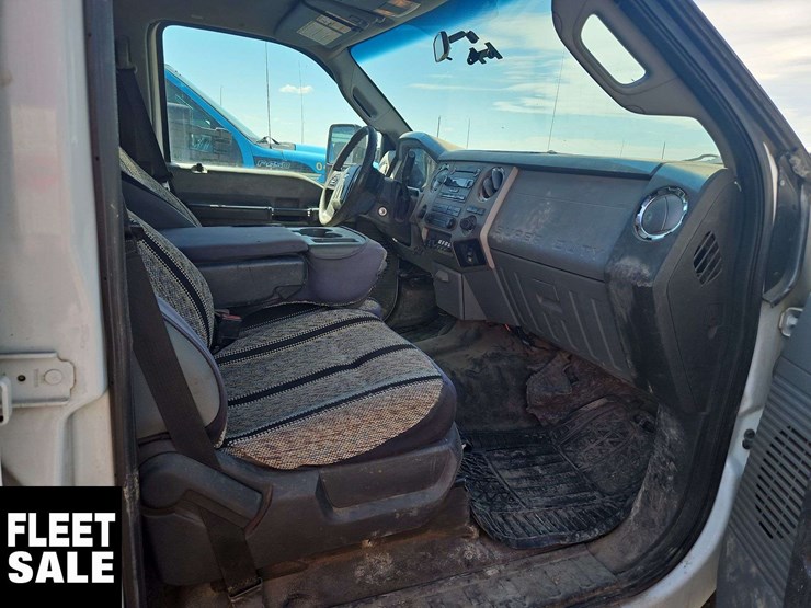 2015-ford-f550-image-15