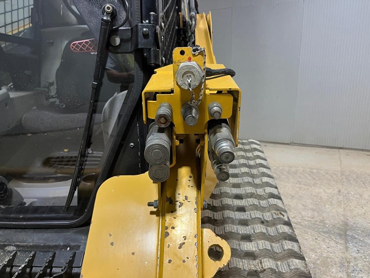 caterpillar-279c2-image-11