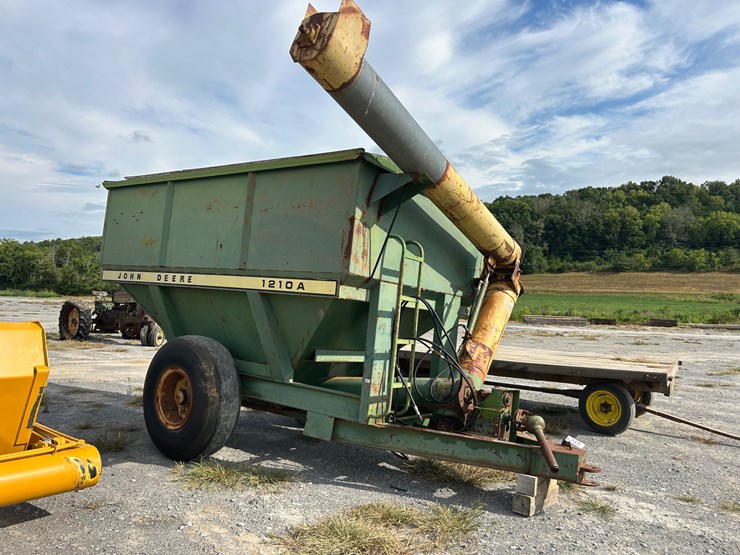 john-deere-1210a-image-2
