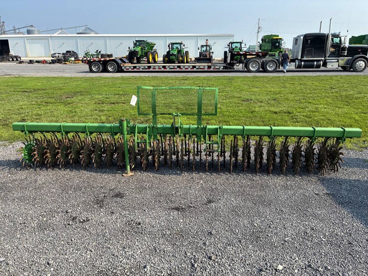 john-deere-400-image-3