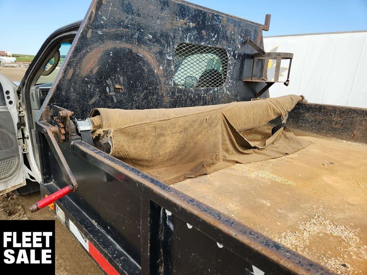 2004-ford-f350-image-16