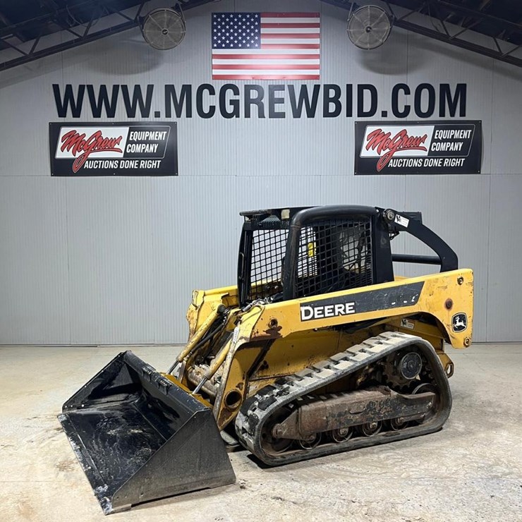 DEERE CT322