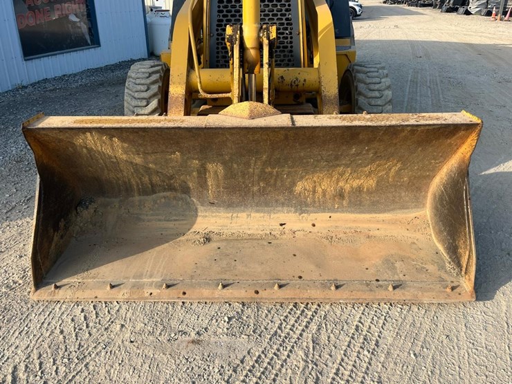 deere-410g-image-9