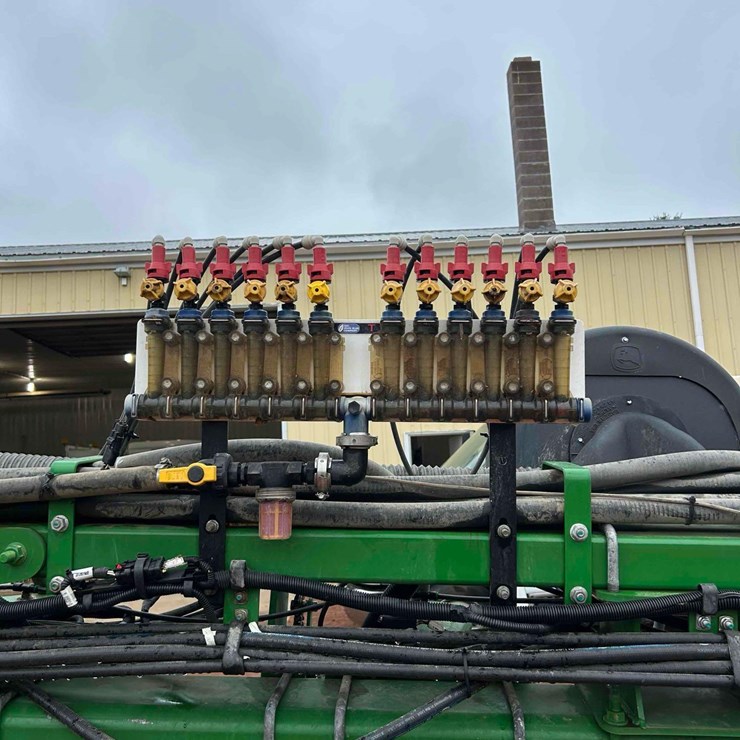 2014 JOHN DEERE 1770NT