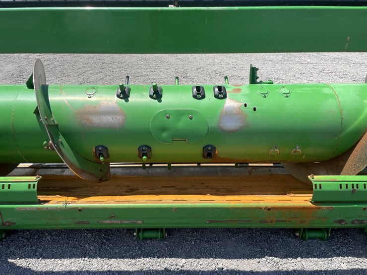 2010-john-deere-630f-image-12