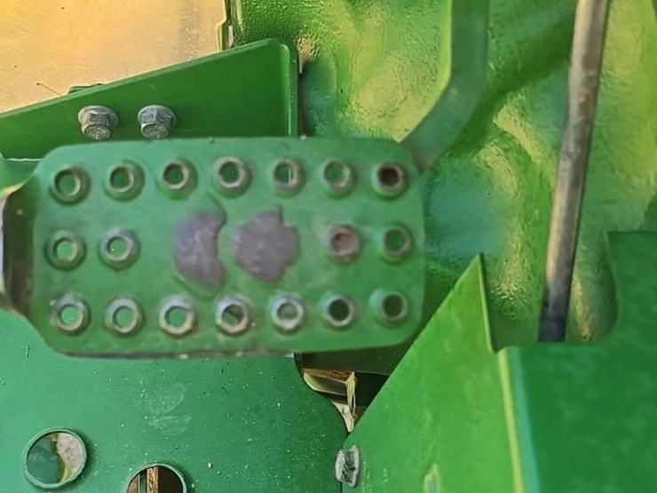 2015-john-deere-5065e-image-78