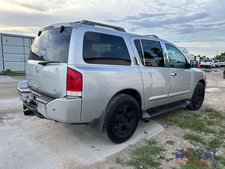 2004-nissan-armada-image-3