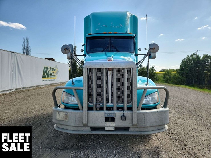 2014-kenworth-t660-image-18