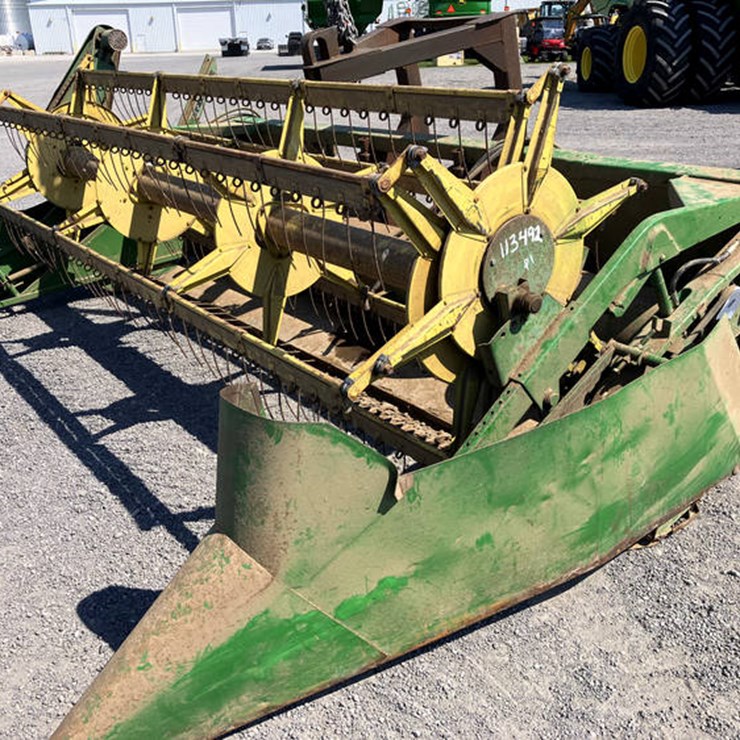 JOHN DEERE 213