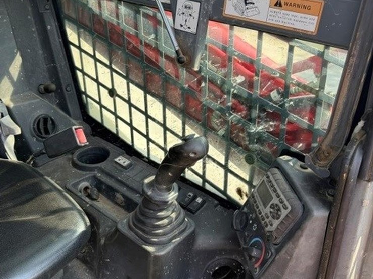 takeuchi-tl10v2-image-17