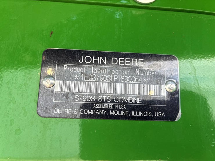 2024-john-deere-s790-image-2