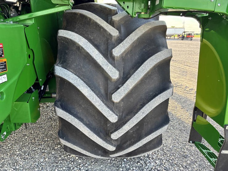 2024-john-deere-s790-image-36