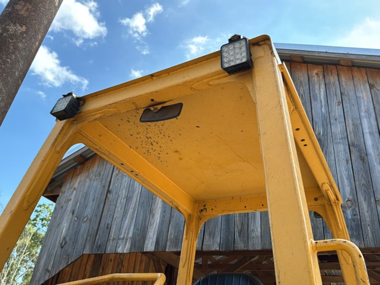 deere-450g-image-52
