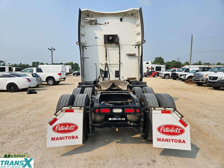 2020-peterbilt-579-image-9