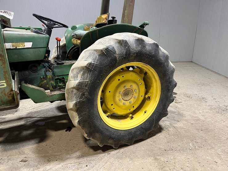 john-deere-2040-image-13