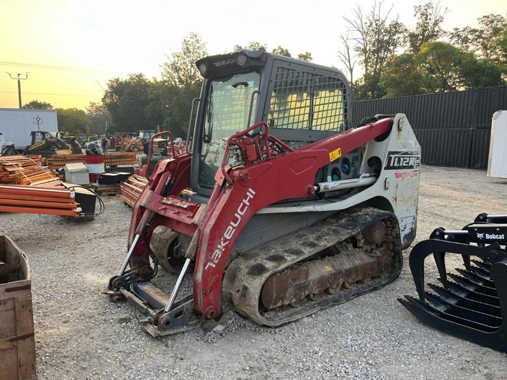 takeuchi-tl12r2-image-2