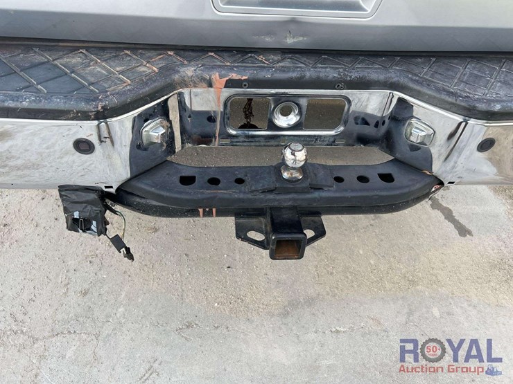 2004-nissan-armada-image-31