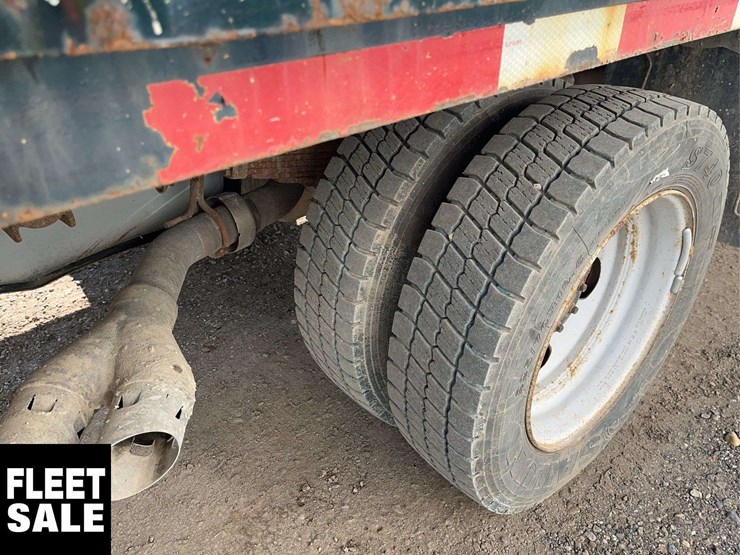 2015-ford-f550-image-14