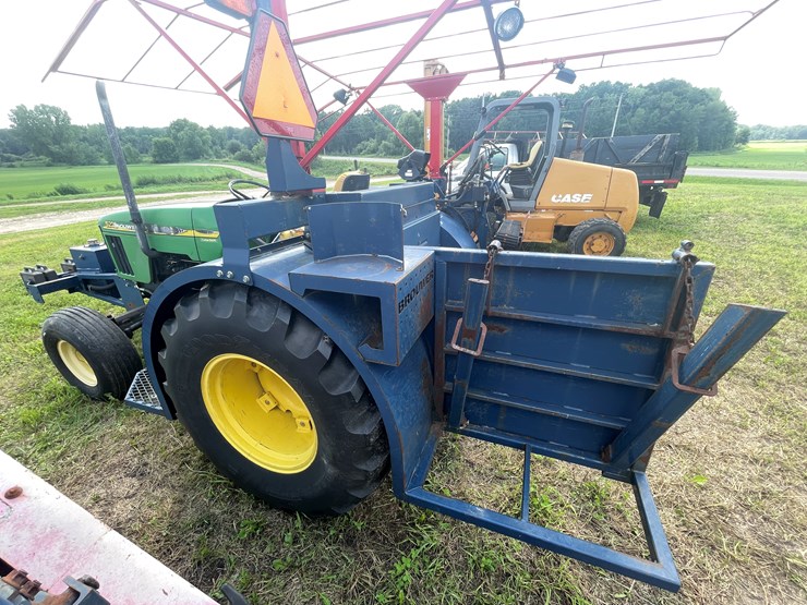 john-deere-5220-image-2