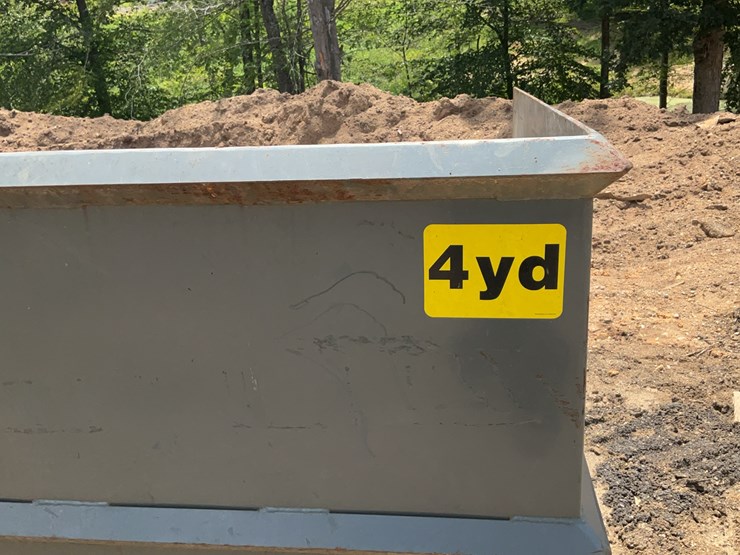 #128-•-creekside-self-dumping-hopper-image-7