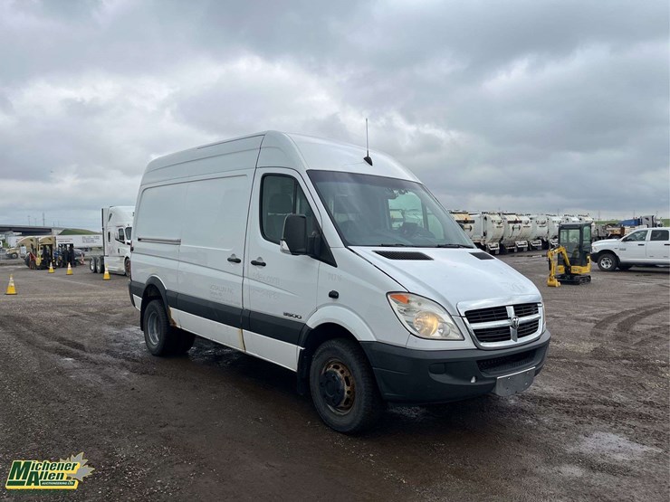 2008-dodge-sprinter-3500-image-16