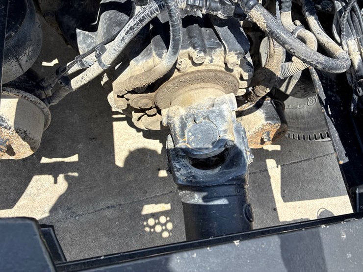 caterpillar-c13-image-25