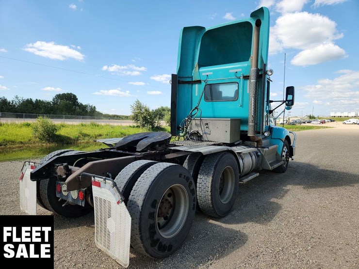 2014-kenworth-t660-image-4