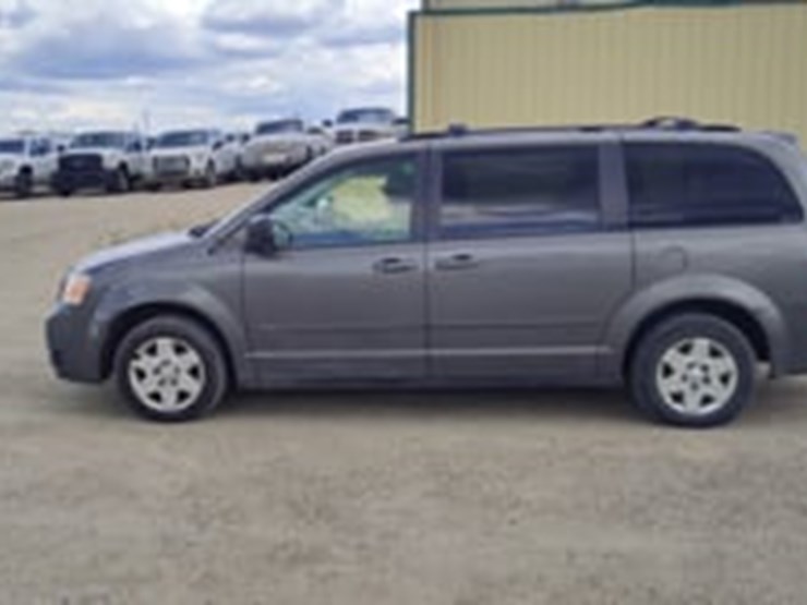 2010-dodge-grand-caravan-se-image-5