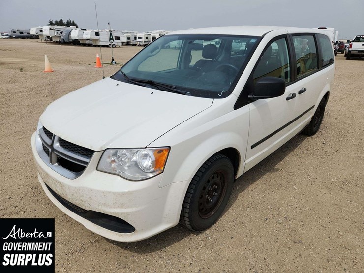 2013-dodge-grand-caravan-image-1