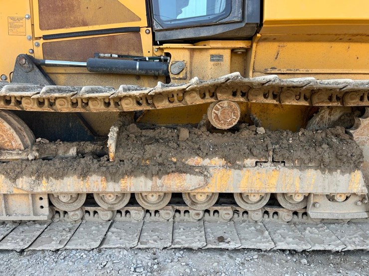 2015-deere-650k-lgp-image-13