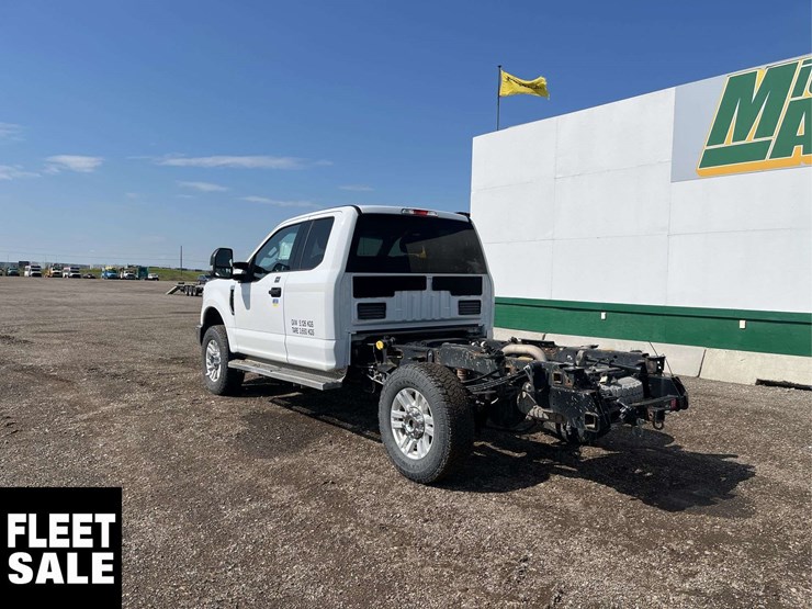 2017-ford-f350-image-10