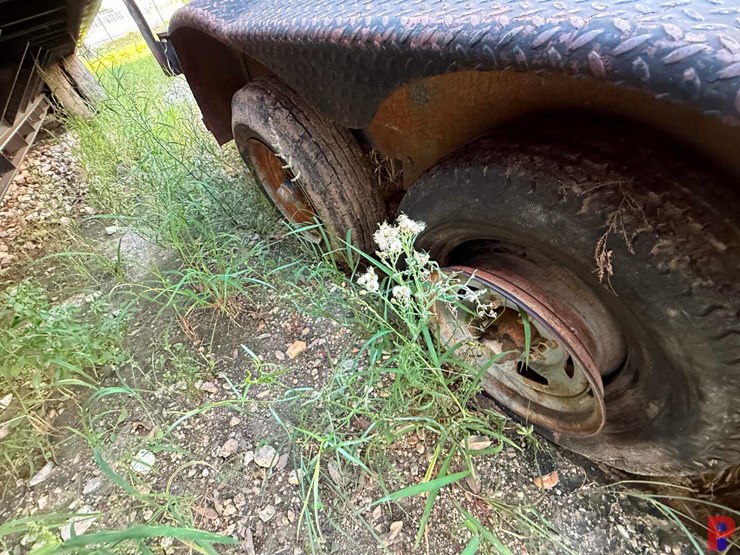 16’-t/a-bumper-pull-trailer-image-4